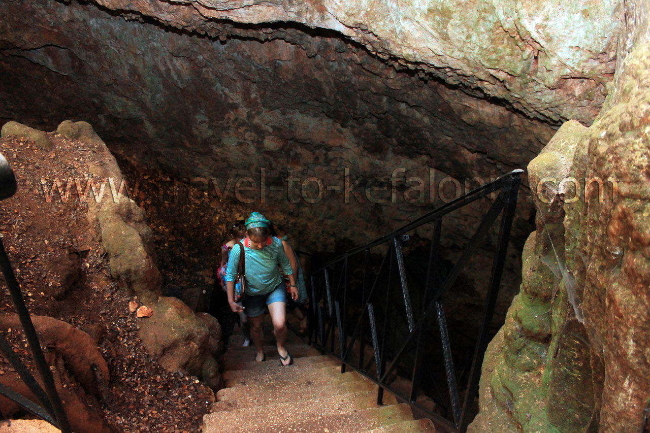 Cave Drogarati - Cave Drogarati by gstathis