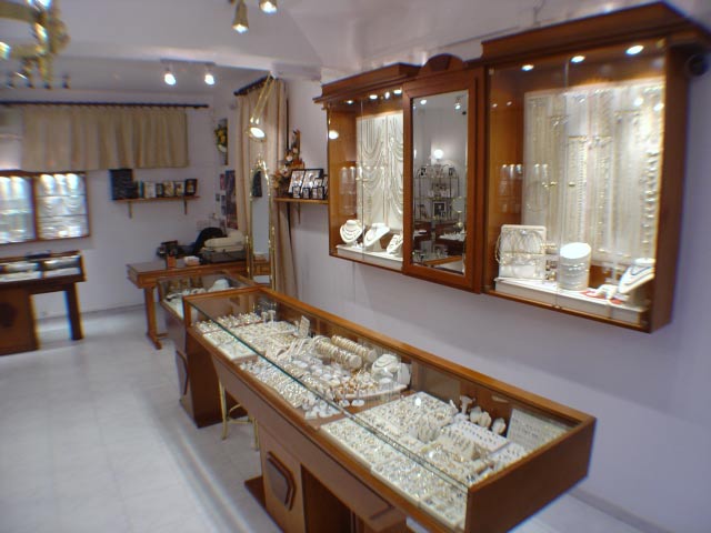 Image of Veronicas Jewellery Shop Lassi Kefalonia CLICK TO ENLARGE