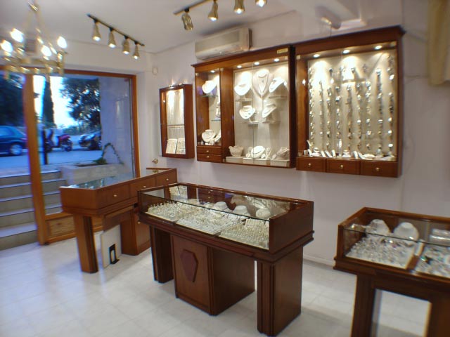 Image of Veronicas Jewellery Shop Lassi Kefalonia CLICK TO ENLARGE
