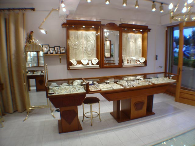Image of Veronicas Jewellery Shop Lassi Kefalonia CLICK TO ENLARGE
